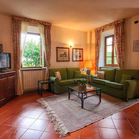 Holiday home Cozy With Pool In Sienna Italy